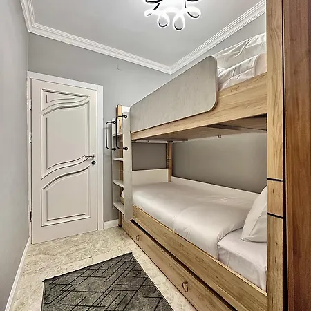 Apartment Ottoman Skyline