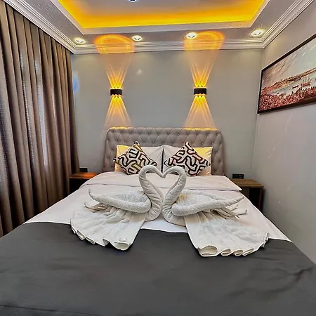Ottoman Skyline Apartment *