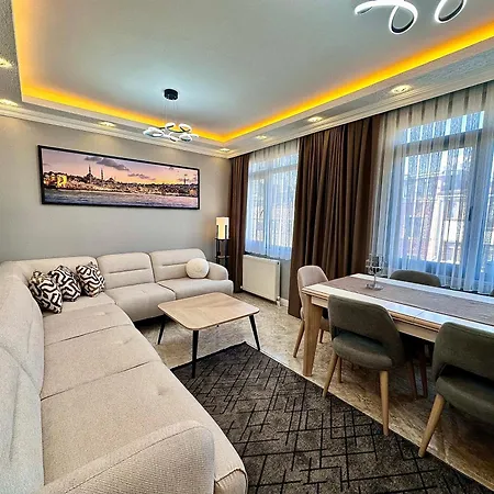Ottoman Skyline Apartment *