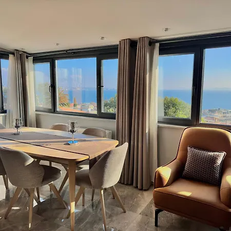 Ottoman Skyline Apartment