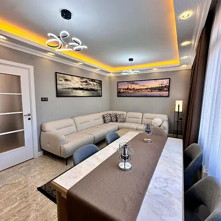 Ottoman Skyline Apartment *
